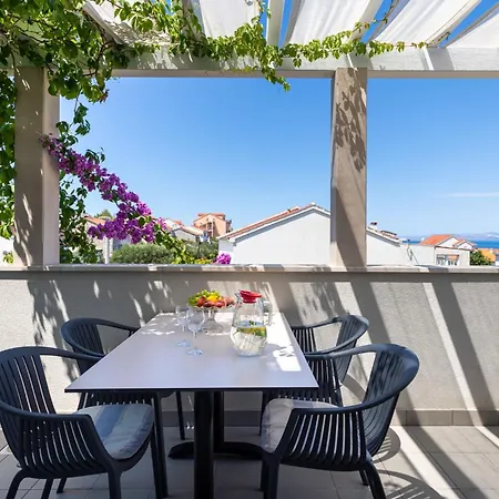 Oaza Appartement Supetar